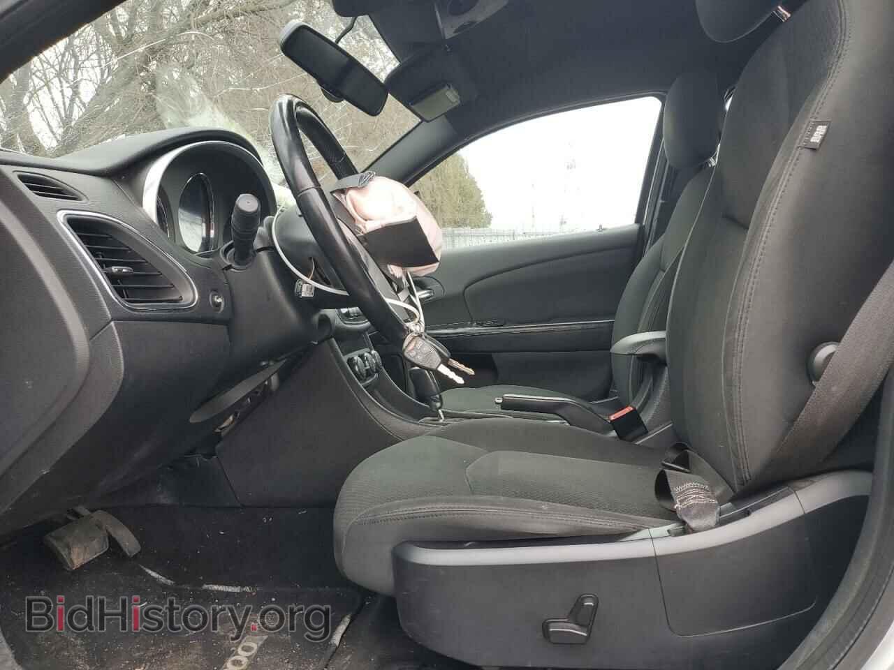 2012 CHRYSLER 200 - VIN: 1C3CCBBG8CN130579 - Фото 7