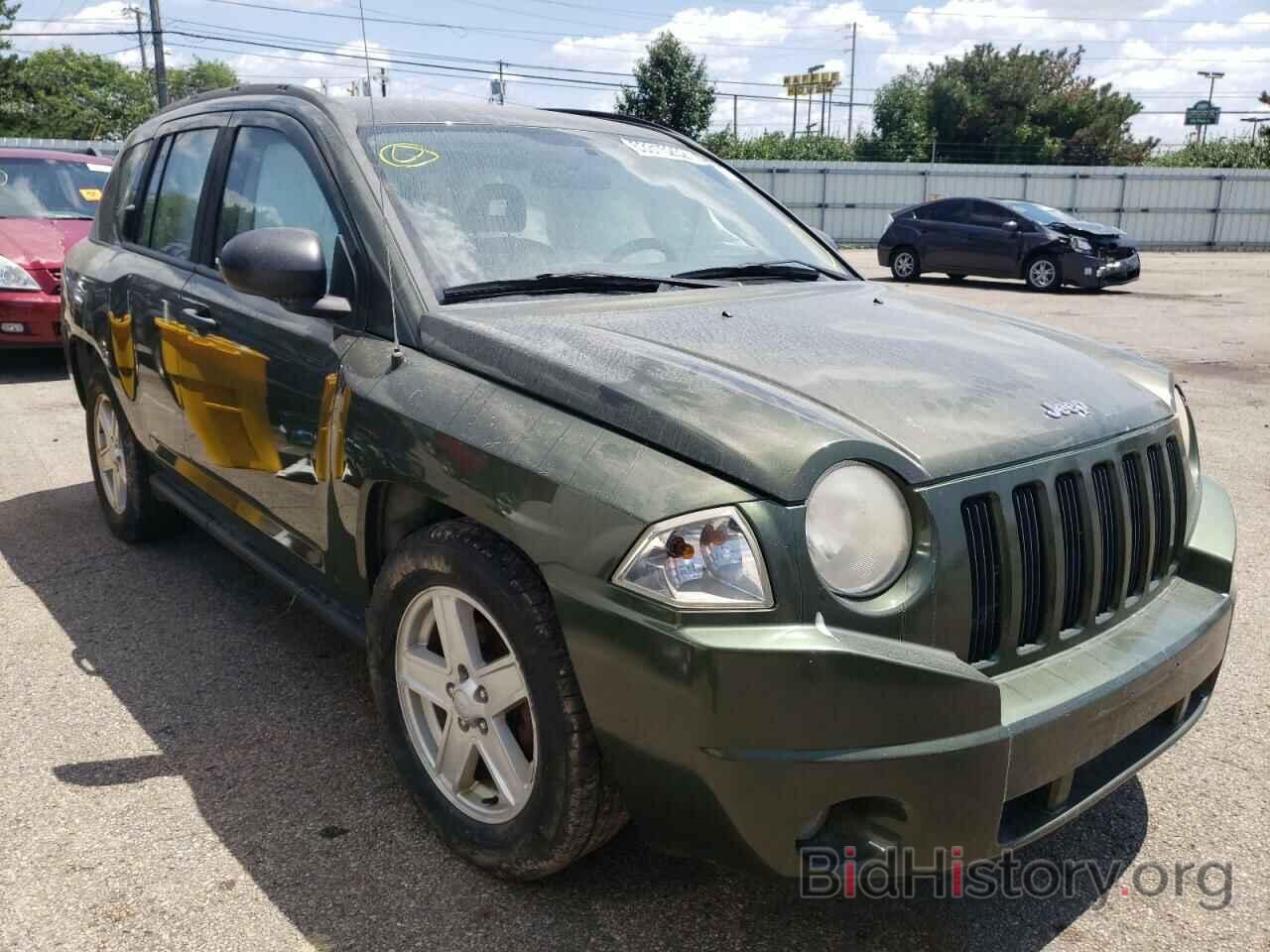 Фотография 1J8FT470X7D400478 - JEEP COMPASS 2007