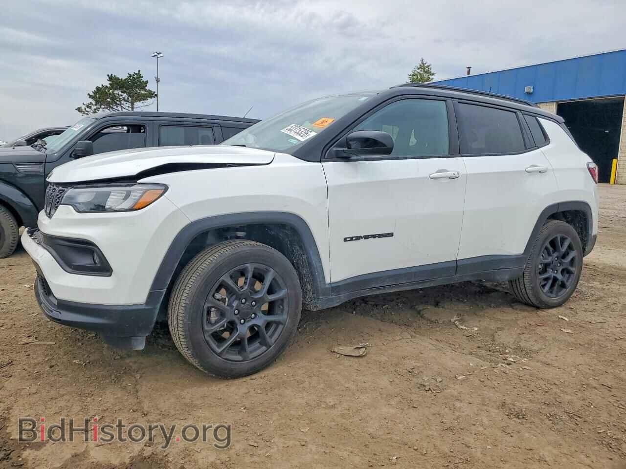 Фотография 3C4NJDBN1RT112082 - JEEP COMPASS 2024