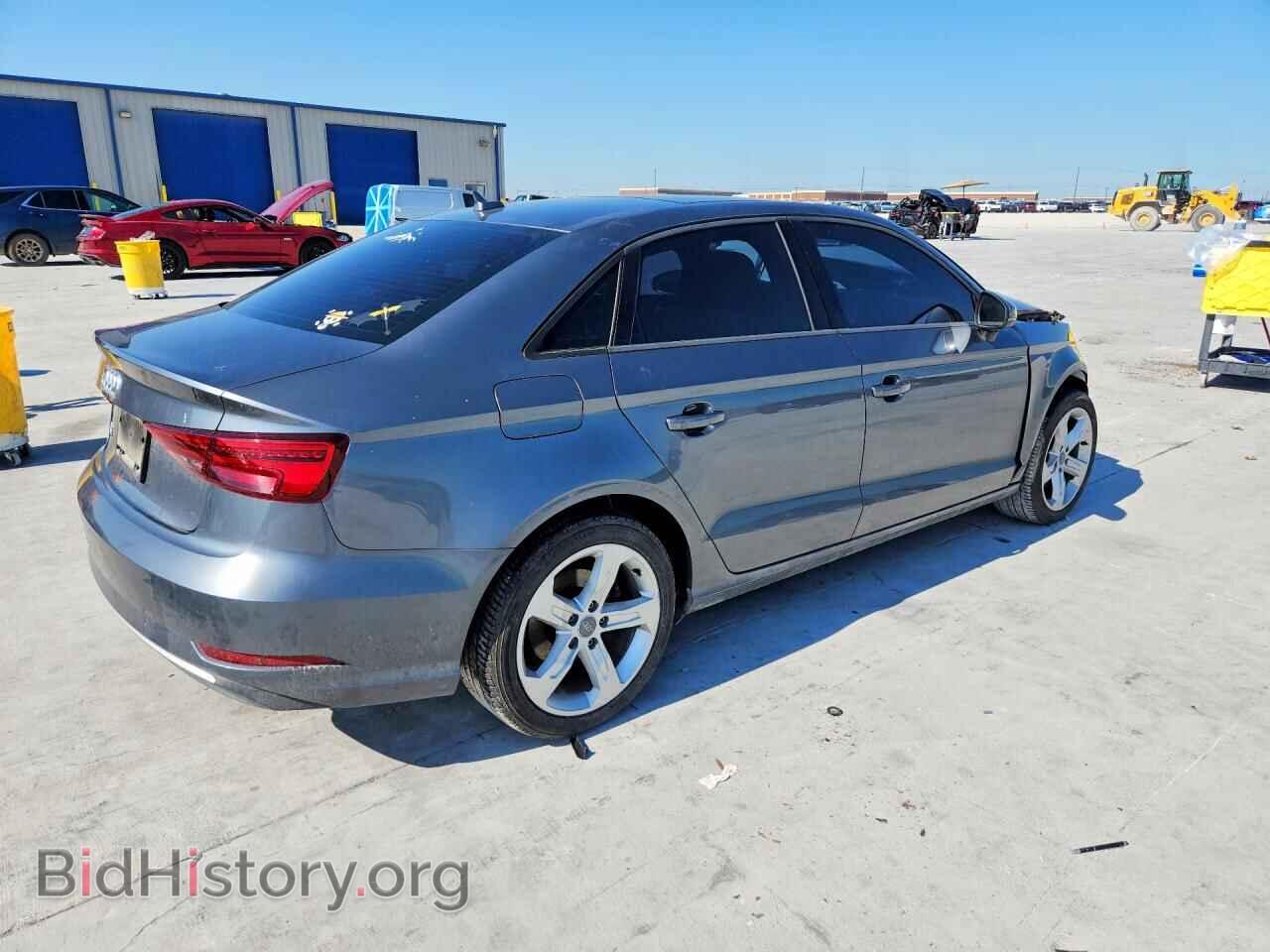 2017 AUDI A3 - VIN: WAUAUGFF1H1041978 - Фото 3