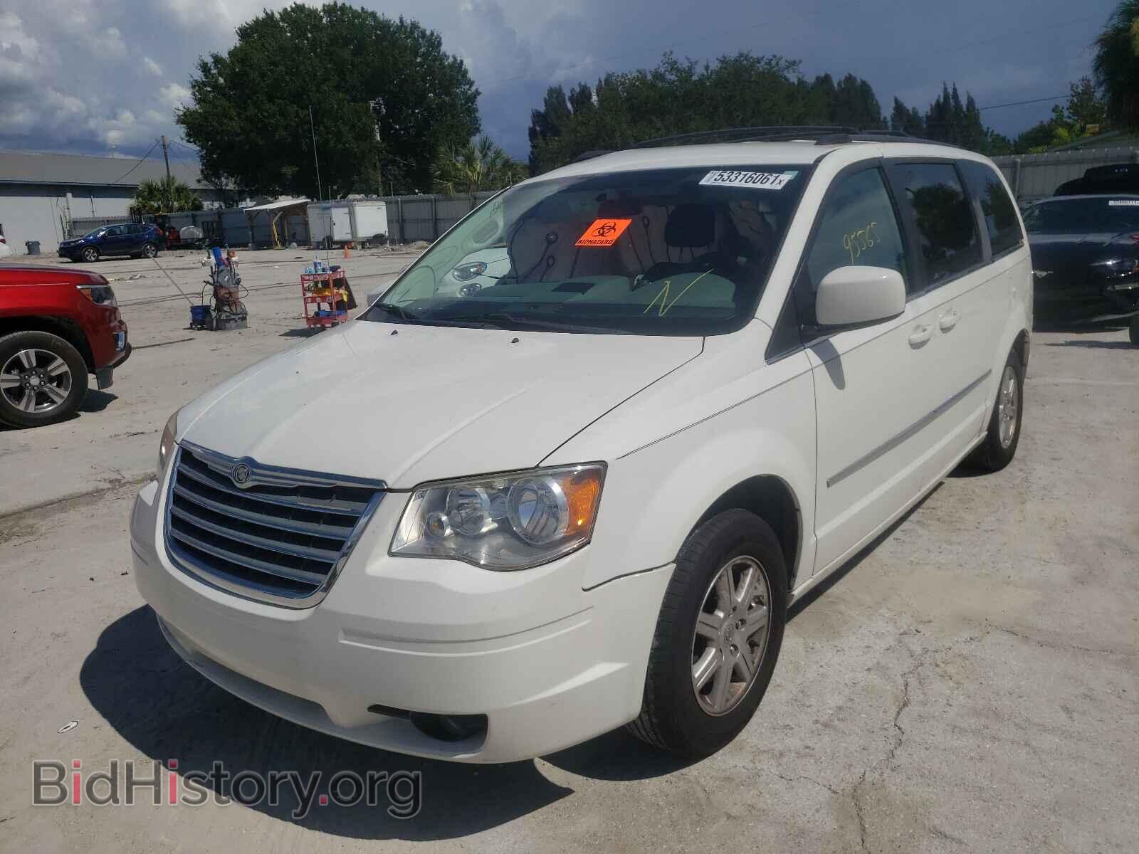 2010 CHRYSLER MINIVAN - VIN: 2A4RR5D11AR307014 - Фото 2