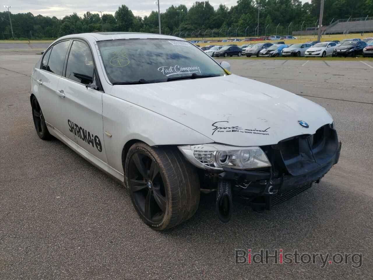 Photo WBAPM77529NL87502 - BMW 3 SERIES 2009