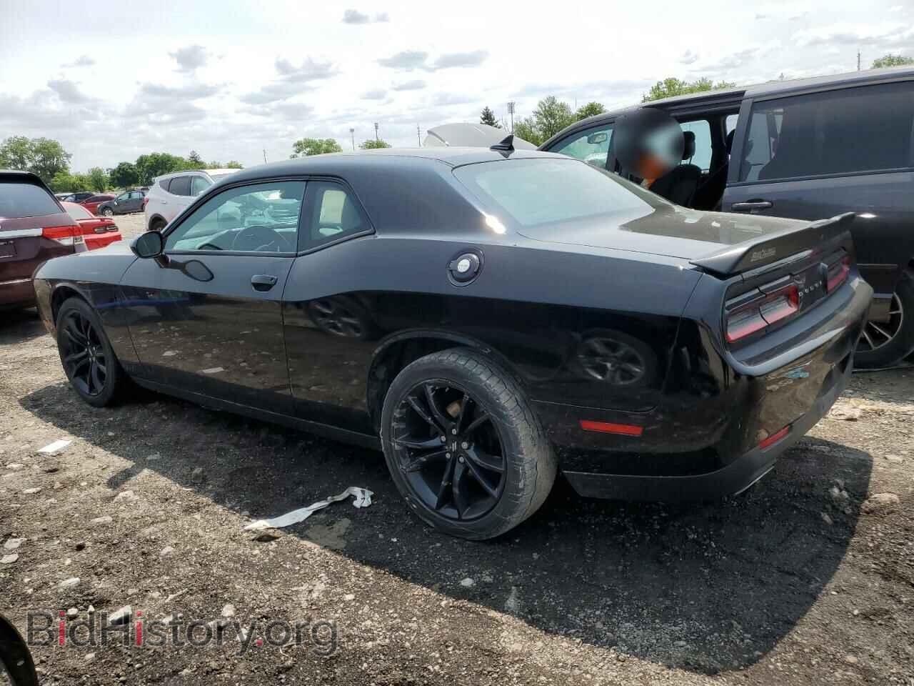 2018 DODGE CHALLENGER - VIN: 2C3CDZAG9JH218800 - Photo 2