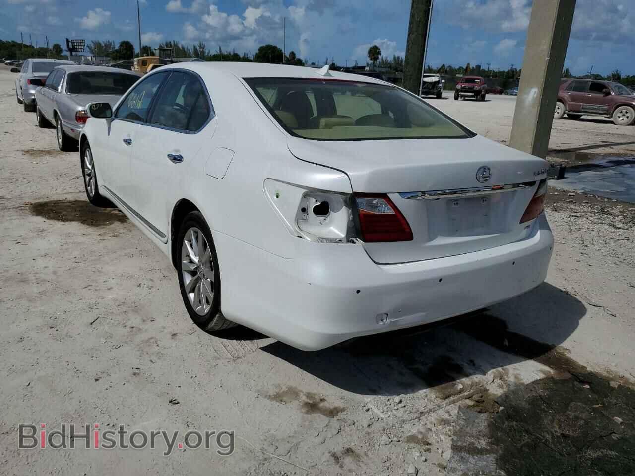2012 LEXUS LS460 - VIN: JTHCL5EF3C5015290 - Photo 3