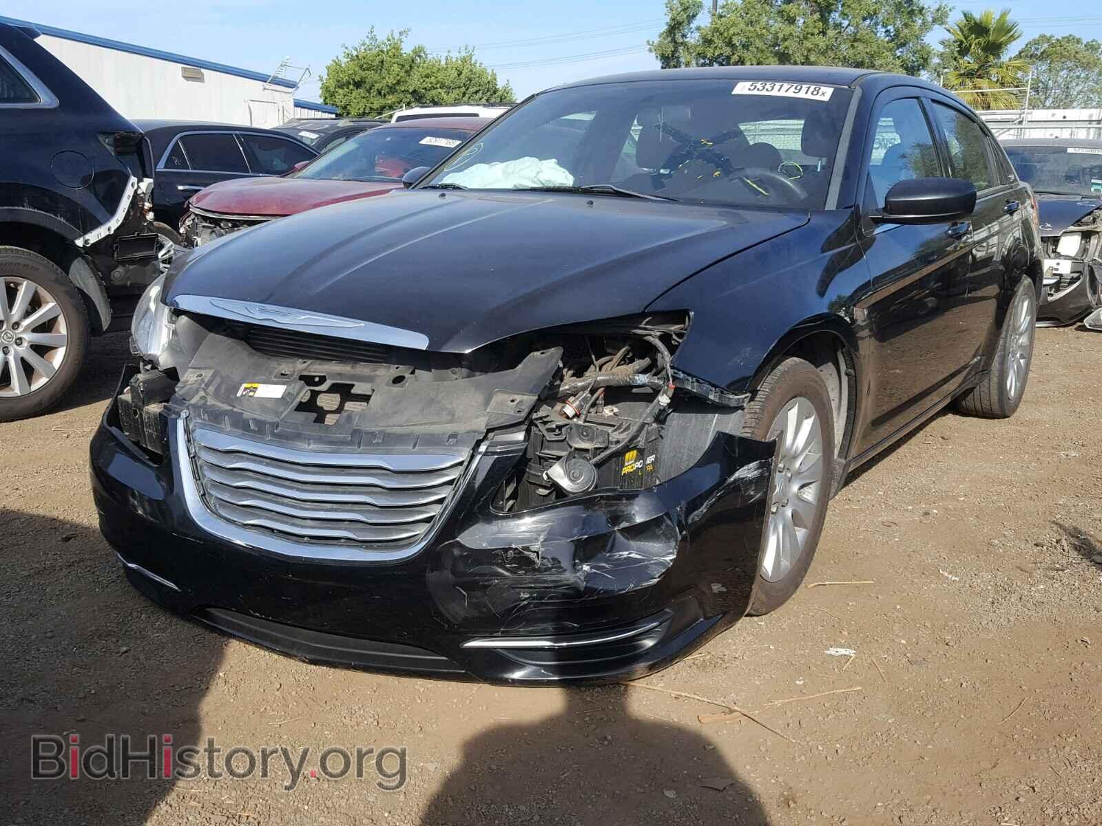 2014 CHRYSLER 200 - VIN: 1C3CCBAB5EN210401 - Photo 2