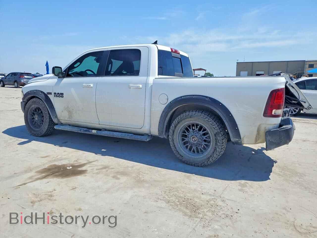 2018 RAM 1500 - VIN: 1C6RR7YT4JS101981 - Photo 2