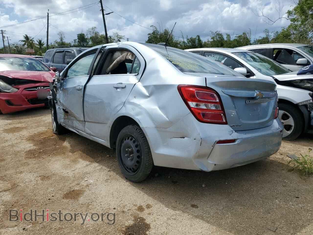 2017 CHEVROLET SONIC - VIN: 1G1JD5SH4H4145449 - Фото 2