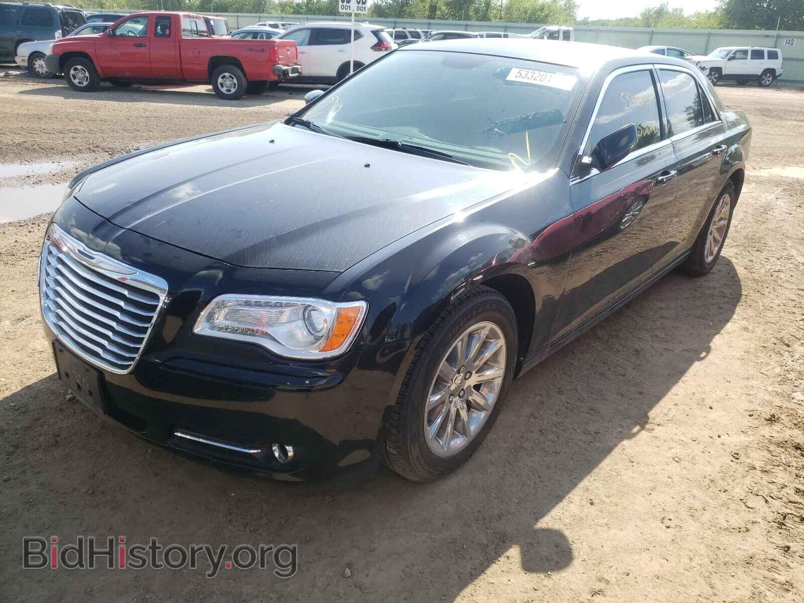 2014 CHRYSLER 300 - VIN: 2C3CCAAG8EH340512 - Фото 2