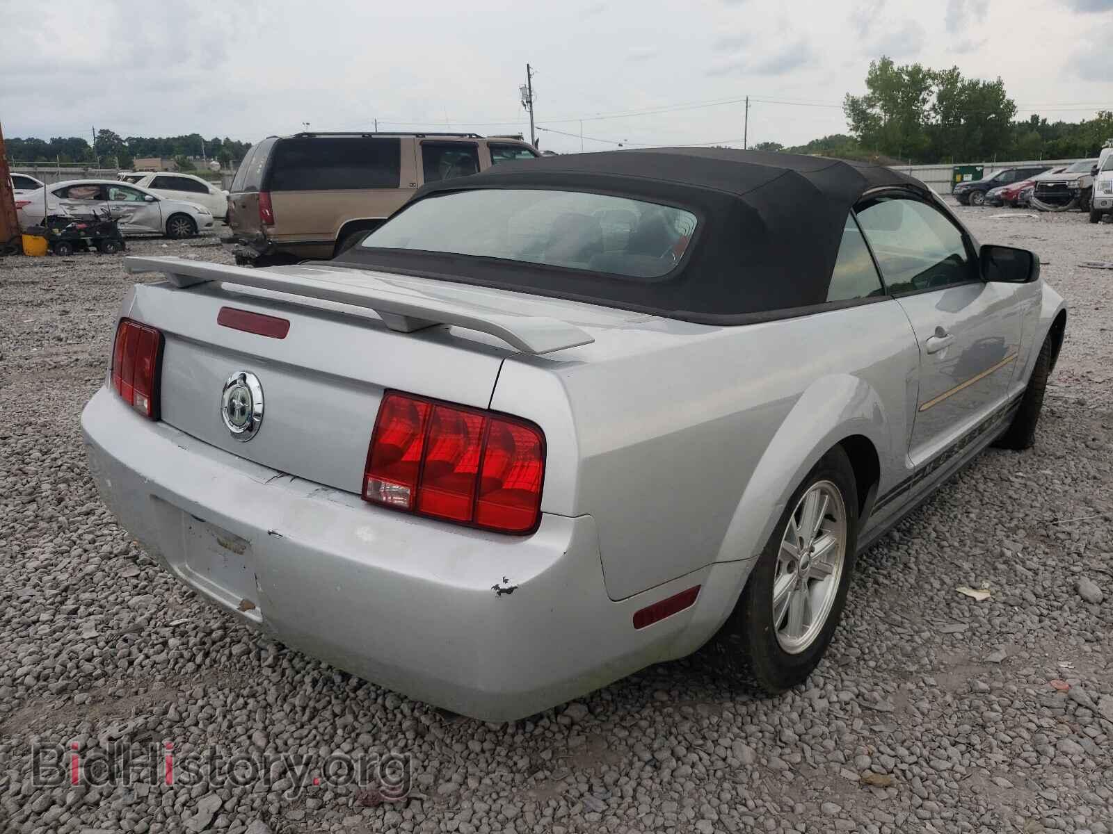 2006 FORD MUSTANG - VIN: 1ZVFT84N265252010 - Фото 4
