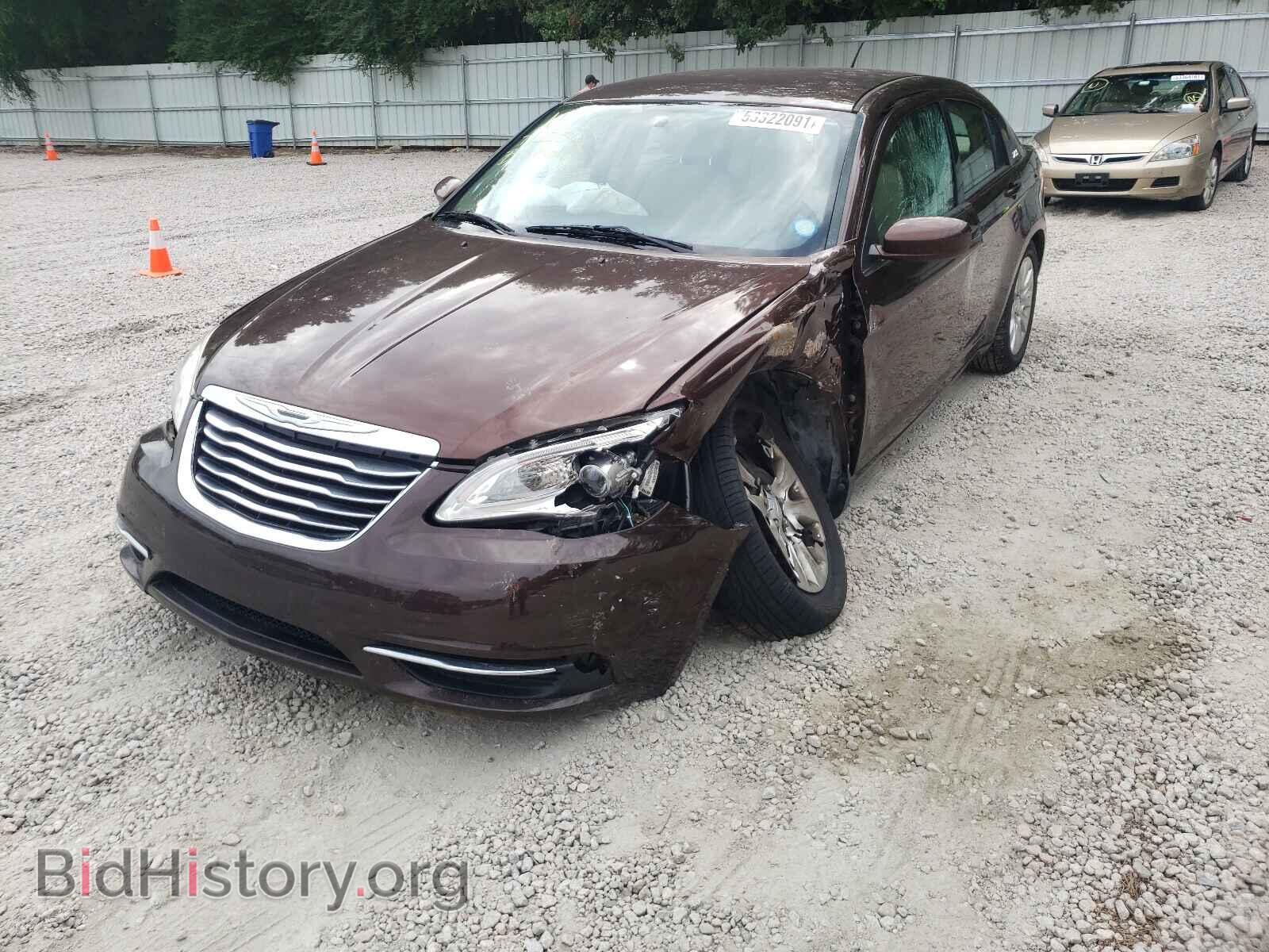 2013 CHRYSLER 200 - VIN: 1C3CCBAB2DN561653 - Фото 2