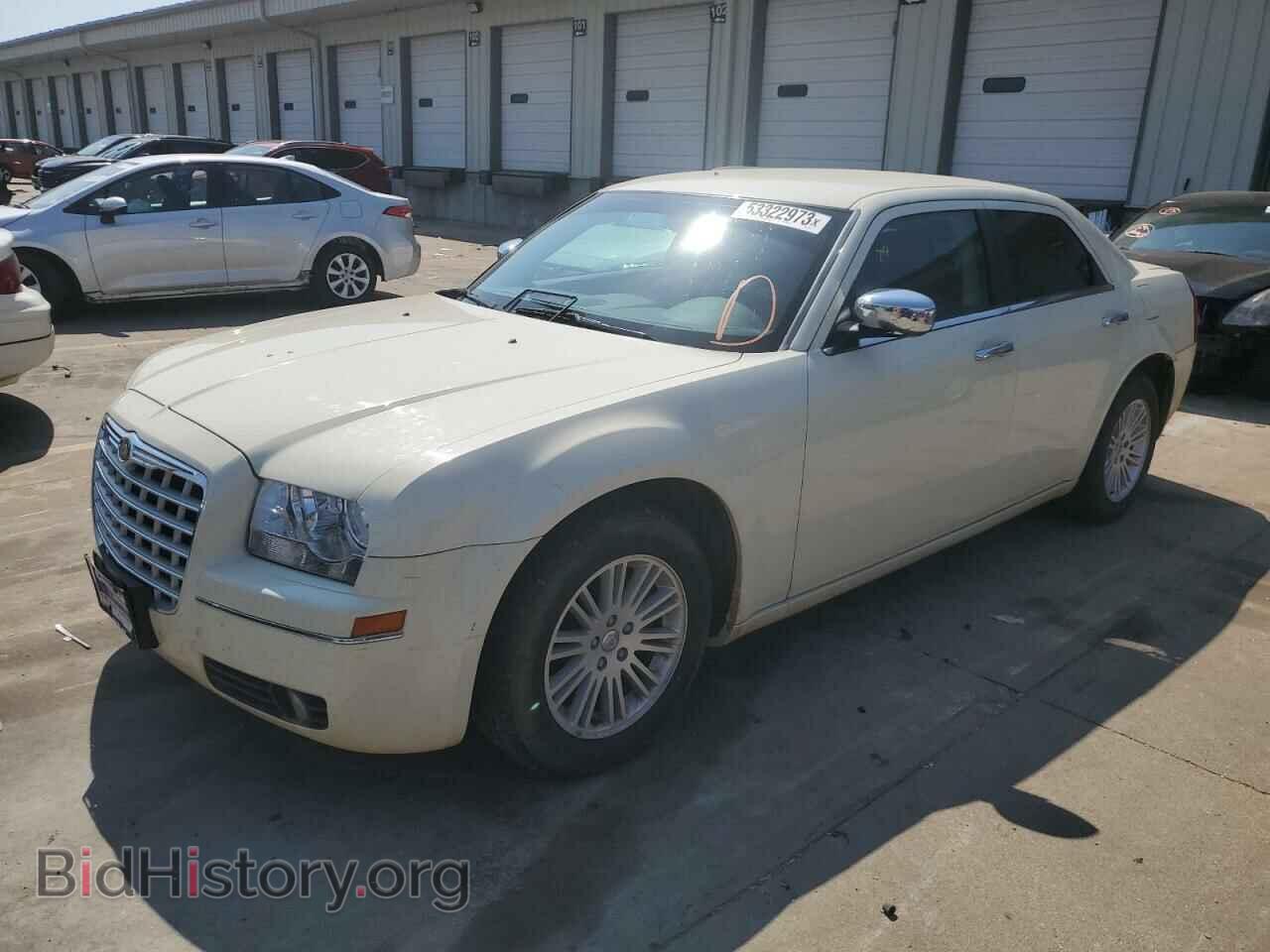 Photo 2C3CA4CD8AH190261 - CHRYSLER 300 2010