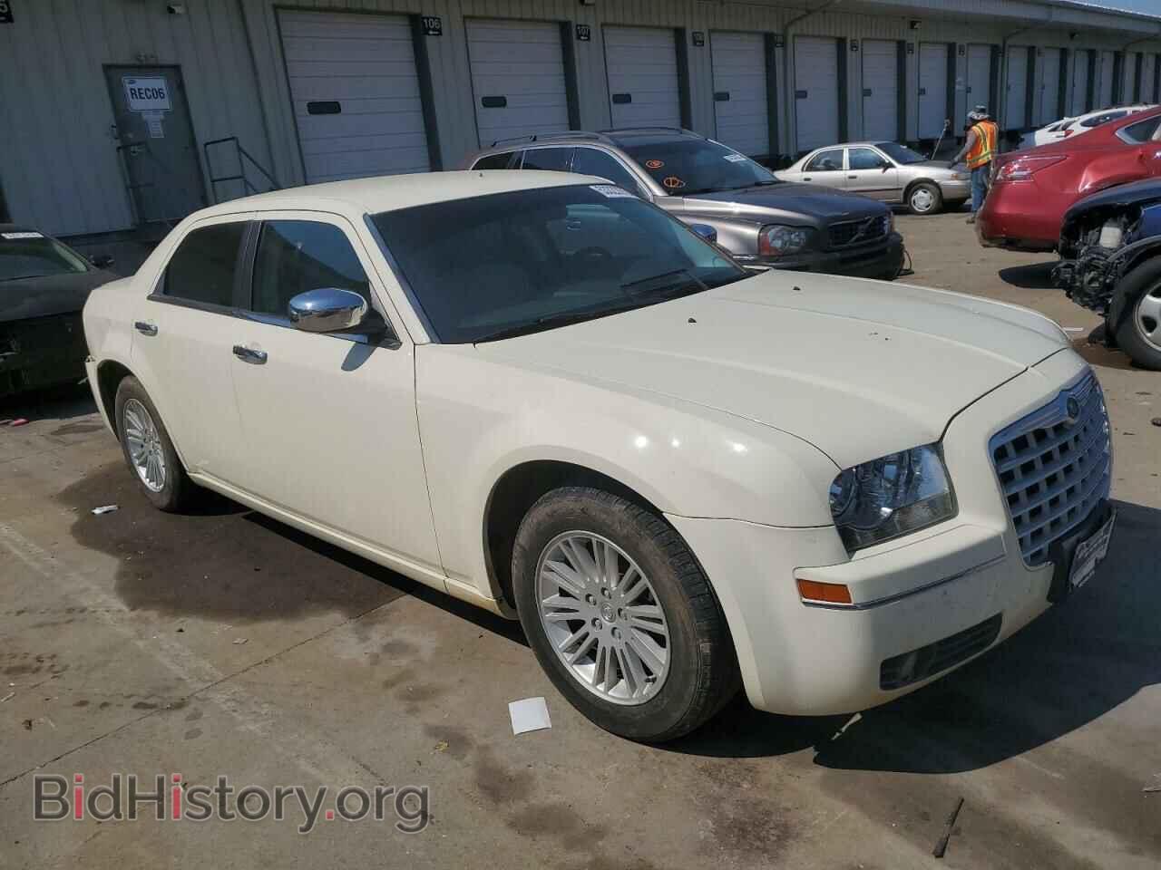 2010 CHRYSLER 300 - VIN: 2C3CA4CD8AH190261 - Фото 4