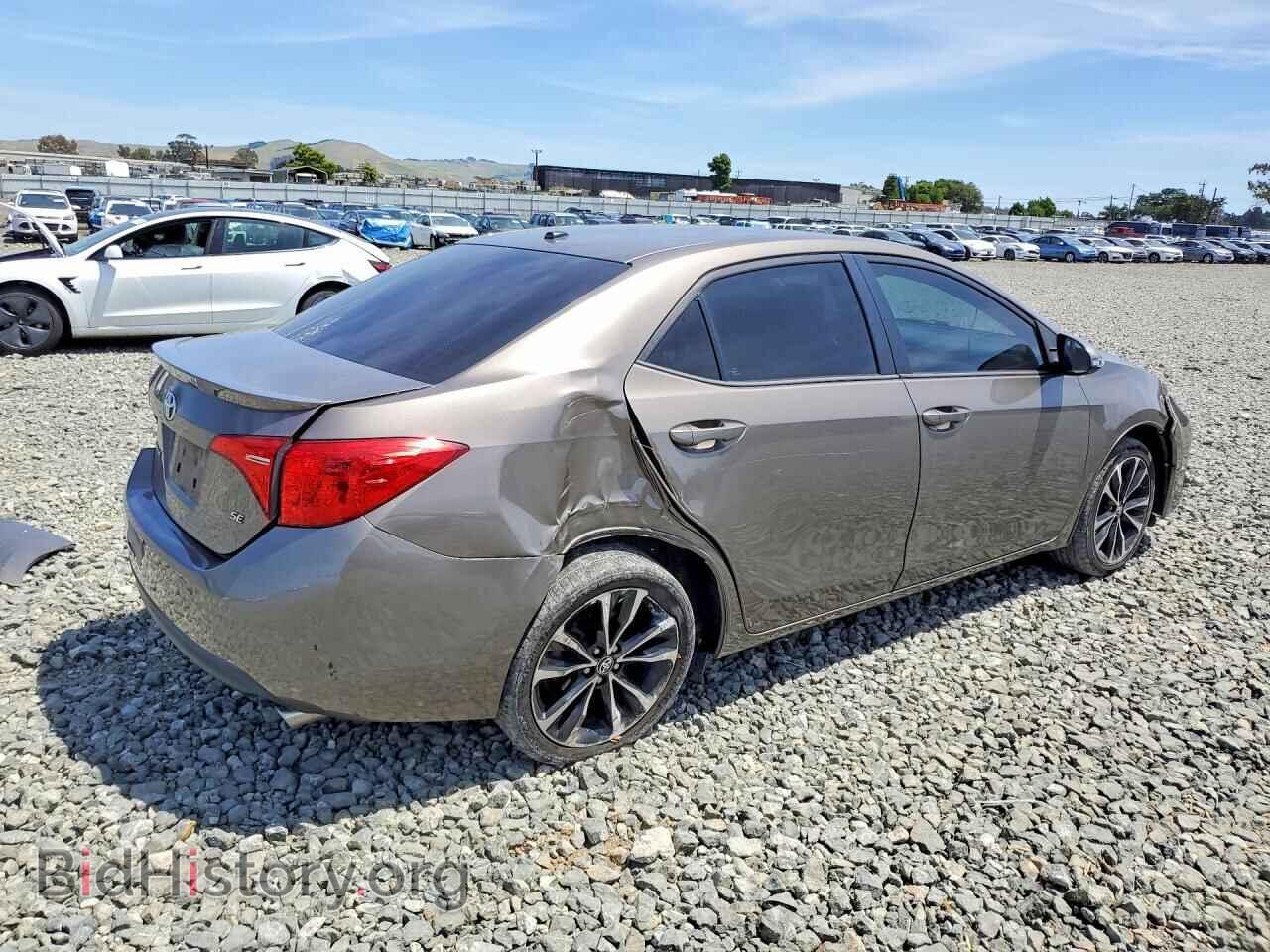 2017 TOYOTA COROLLA - VIN: 2T1BURHE2HC807736 - Фото 3
