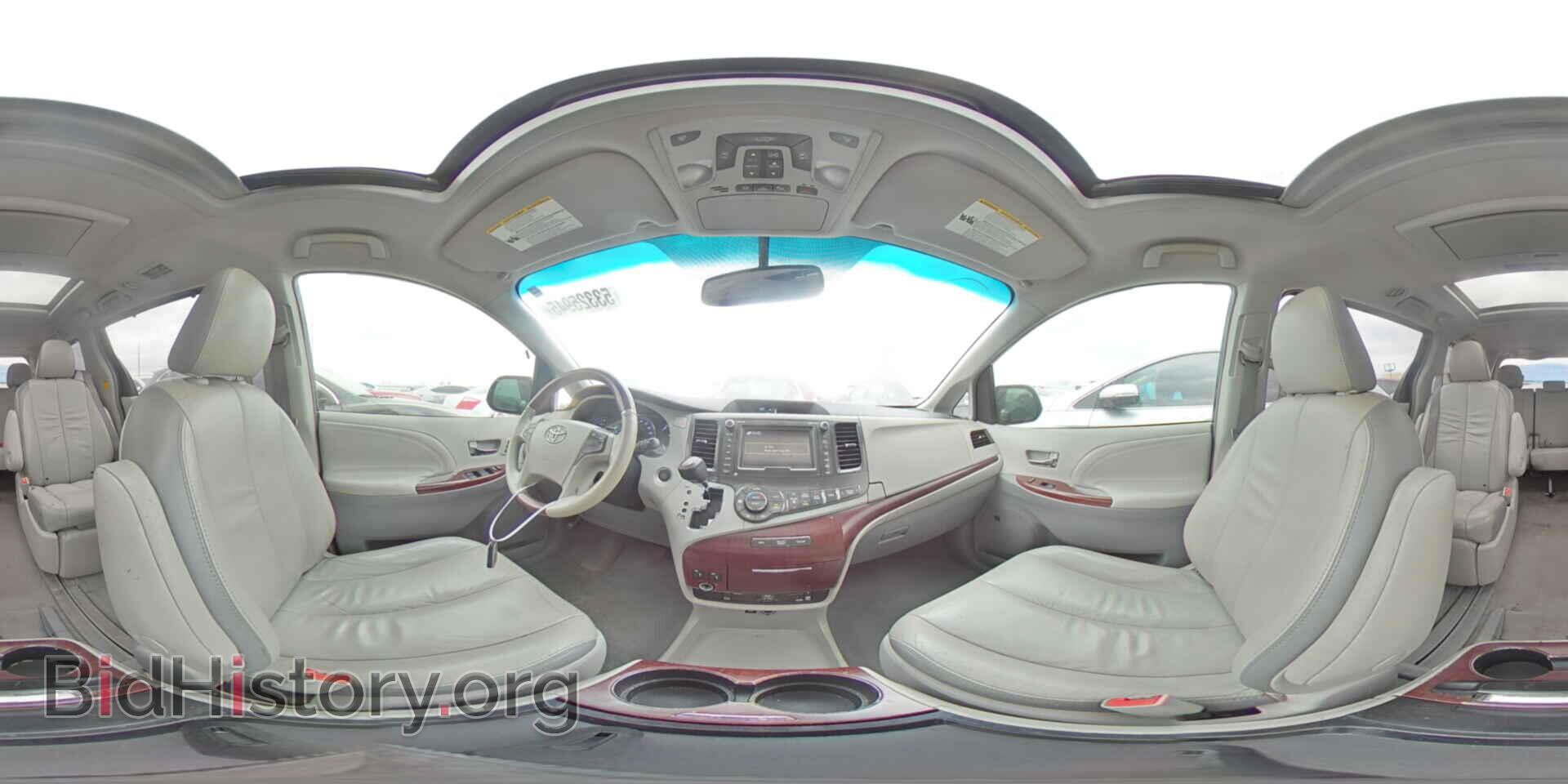 2011 TOYOTA All Models - VIN: 5TDYK3DC5BS064103 - Photo 16