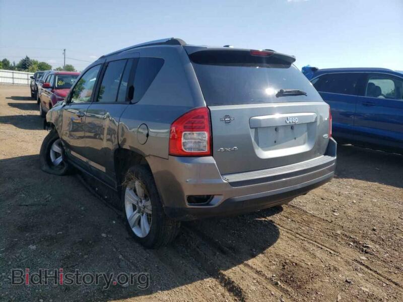 2011 Jeep COMPASS (VIN 1J4NF1FB5BD218802) — photo 3 of 10