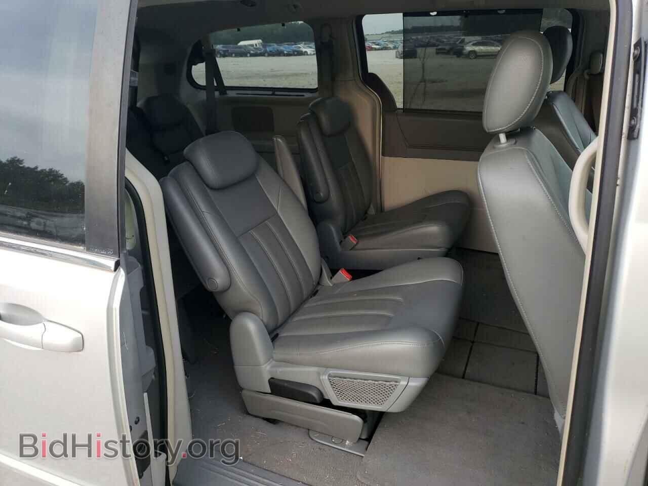 2008 CHRYSLER MINIVAN - VIN: 2A8HR54P18R821339 - Photo 6