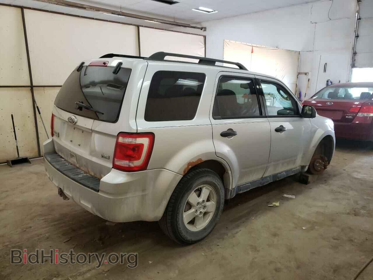 2011 FORD ESCAPE - VIN: 1FMCU9DG4BKA06948 - Фото 4