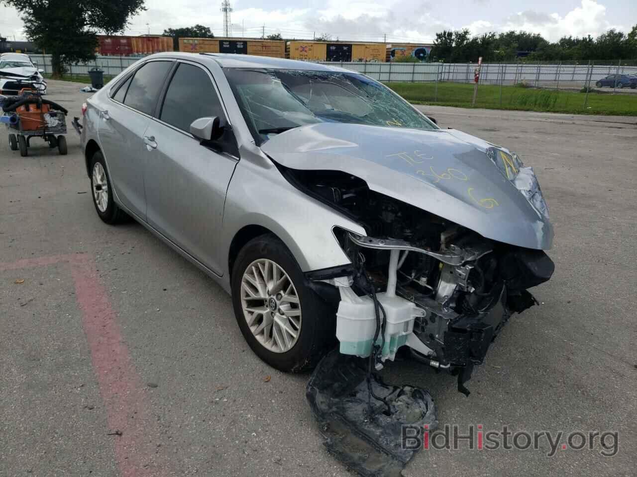 Photo 4T1BF1FK3HU352625 - TOYOTA CAMRY 2017