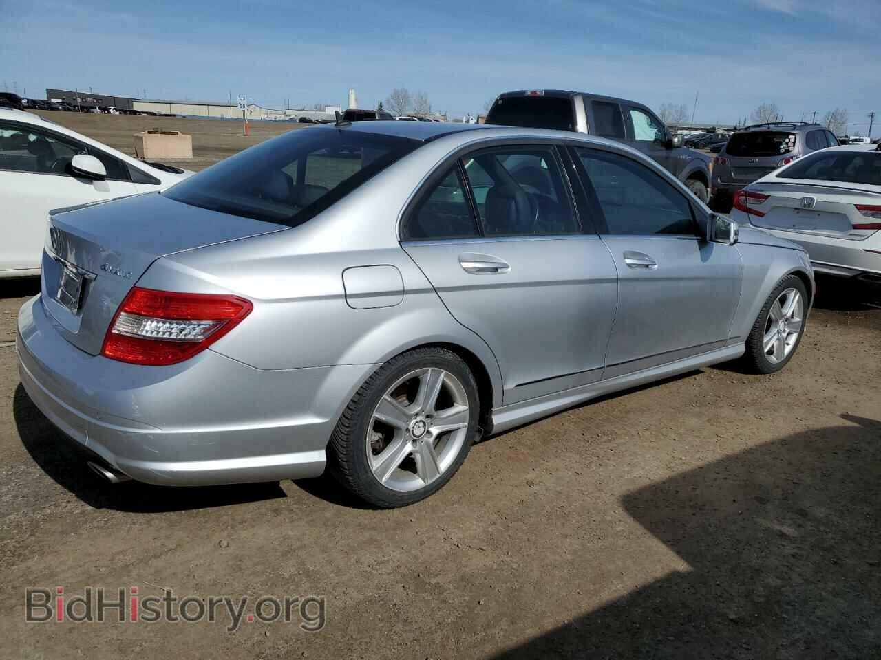 2011 MERCEDES-BENZ C-CLASS - VIN: WDDGF8BB3BF598262 - Фото 3