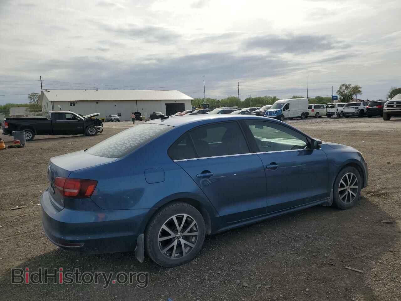 2017 VOLKSWAGEN JETTA - VIN: 3VWDB7AJ0HM275420 - Фото 3