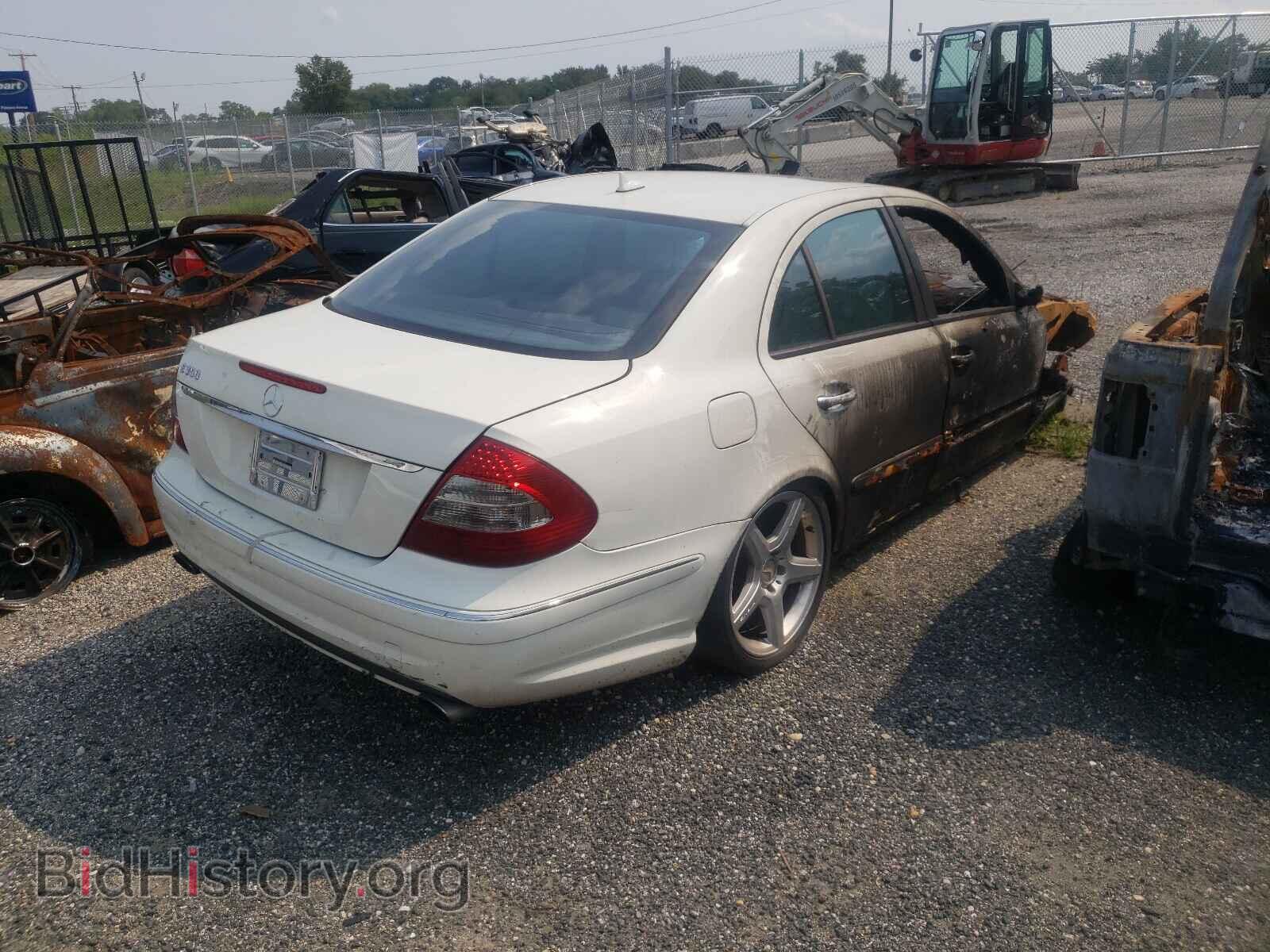 2009 MERCEDES-BENZ E-CLASS - VIN: WDBUF56X69B427958 - Фото 4