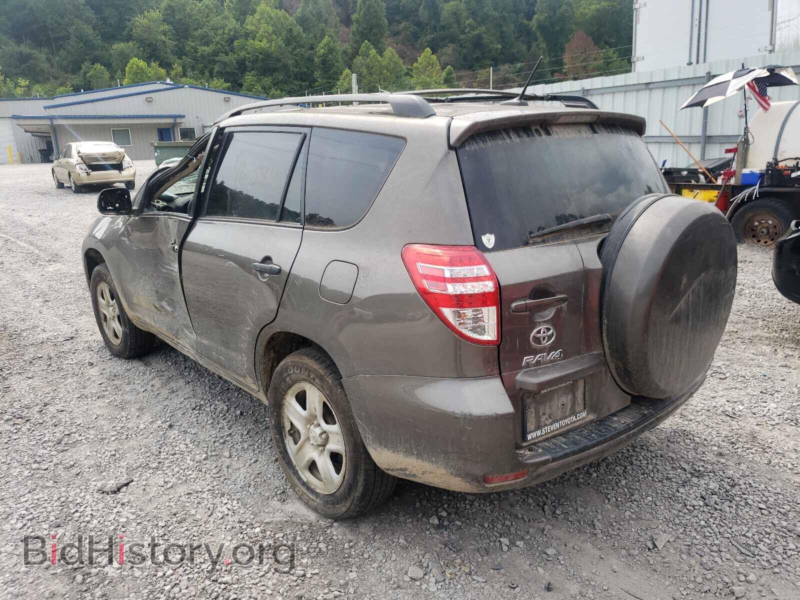 2011 TOYOTA RAV4 - VIN: 2T3BF4DV8BW137500 - Фото 3