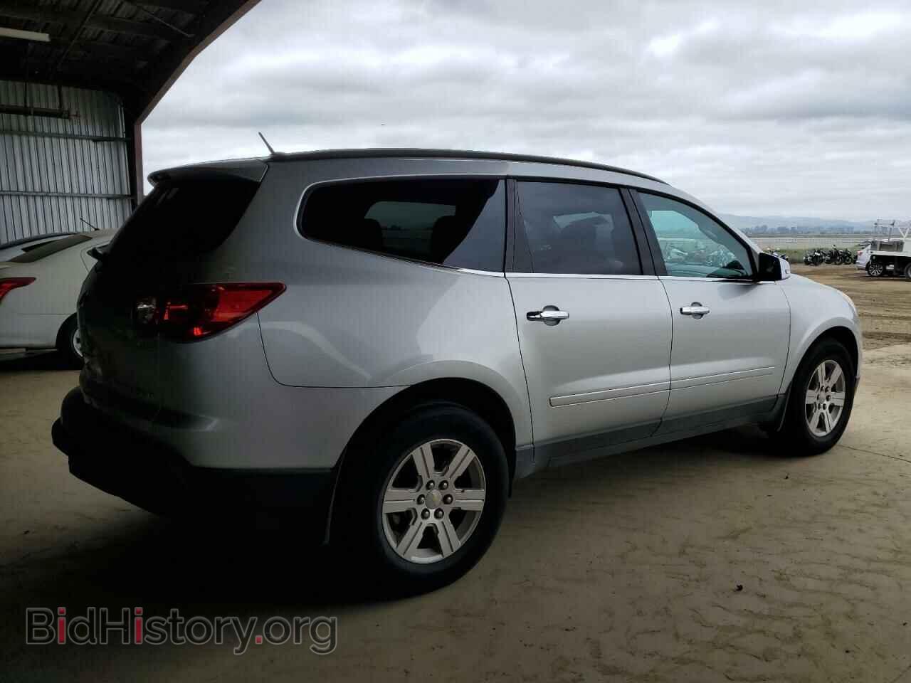 2012 CHEVROLET TRAVERSE - VIN: 1GNKVGED3CJ139768 - Фото 3