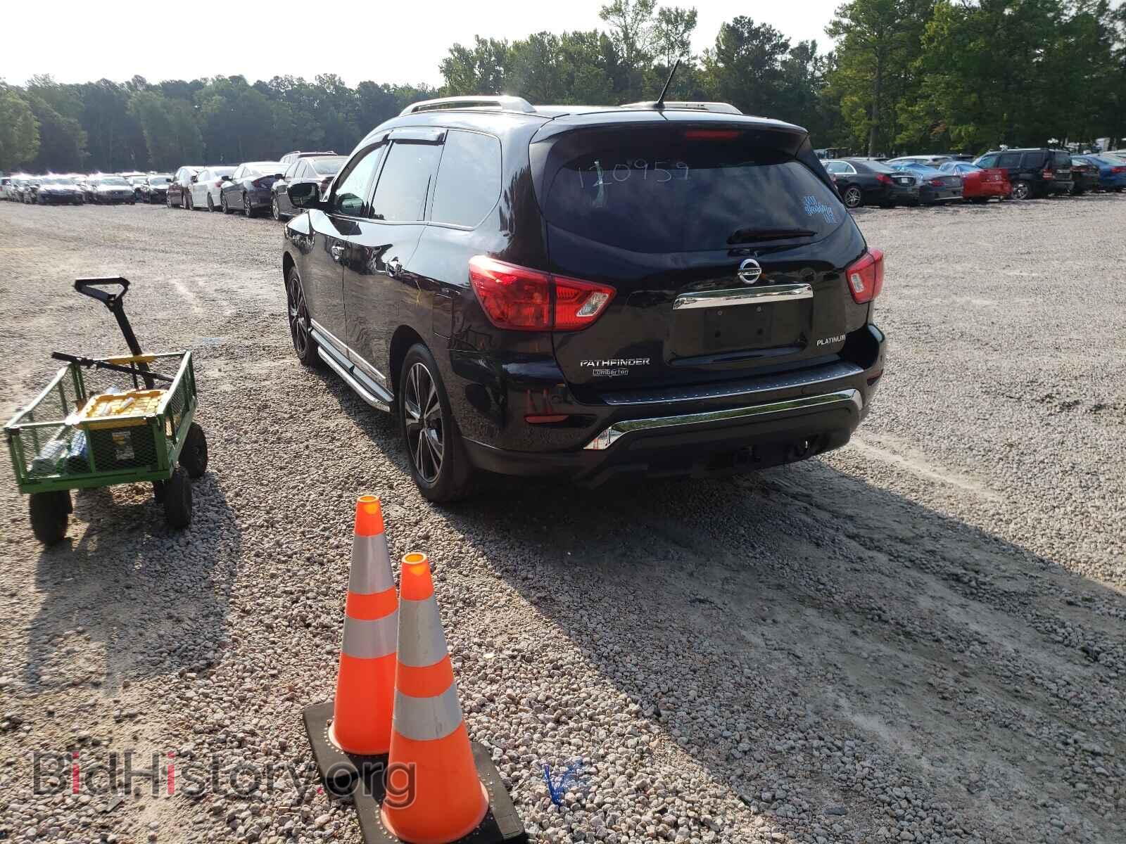 2017 NISSAN PATHFINDER - VIN: 5N1DR2MN4HC620610 - Фото 3