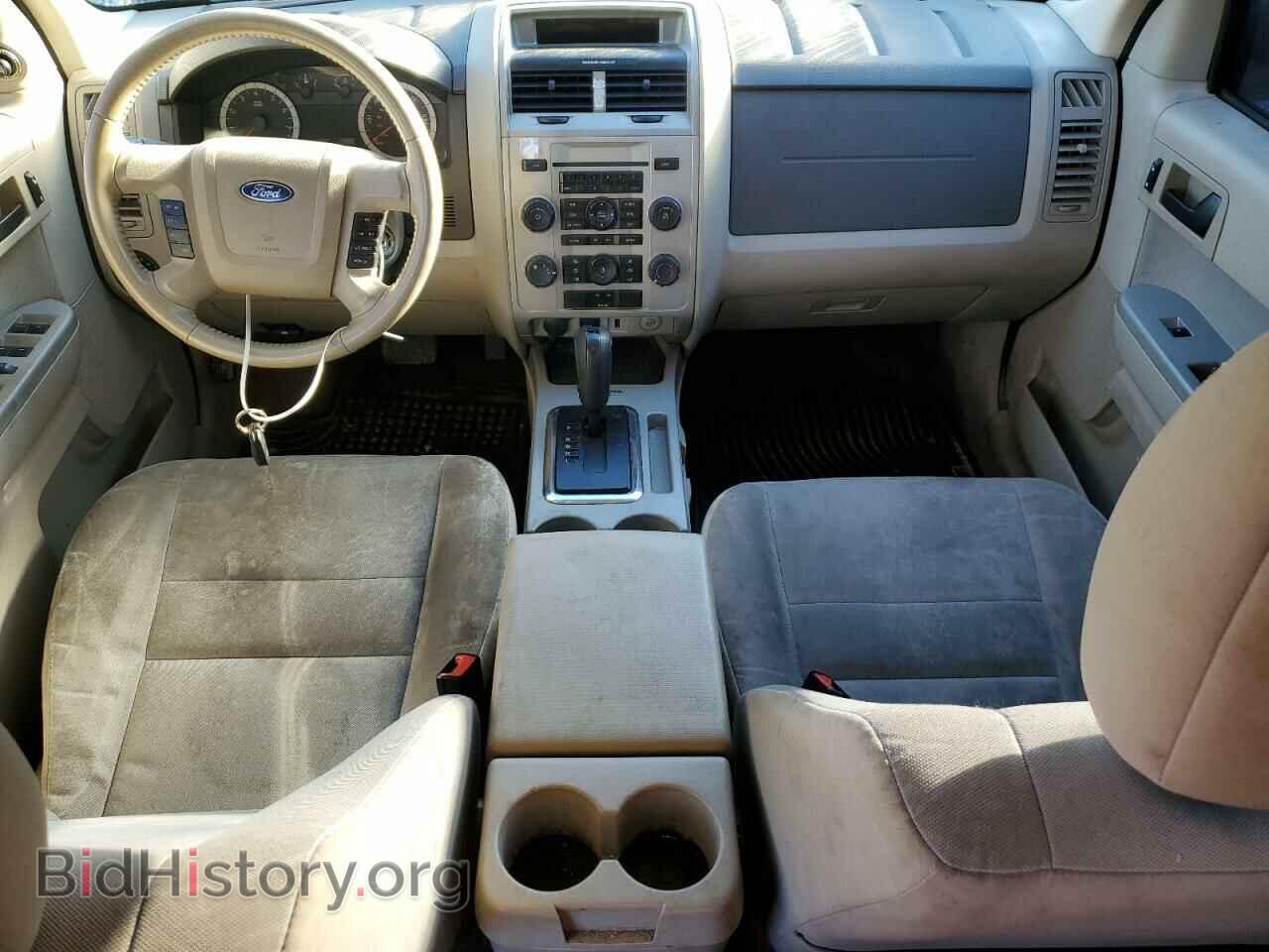 2011 FORD ESCAPE - VIN: 1FMCU9D79BKA62464 - Photo 8