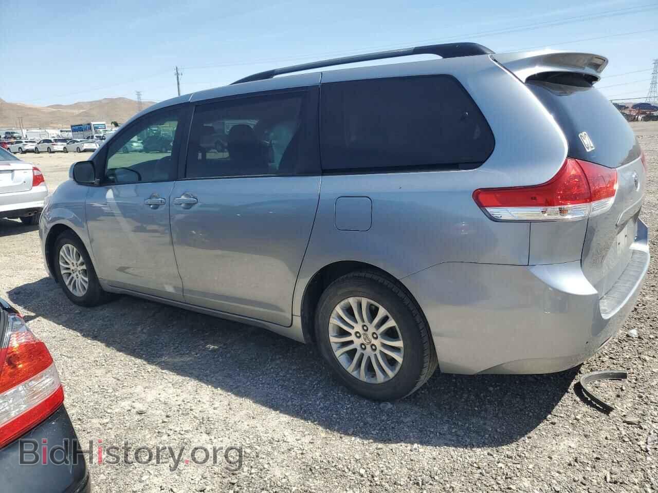 2013 TOYOTA All Models - VIN: 5TDYK3DC8DS323525 - Фото 2
