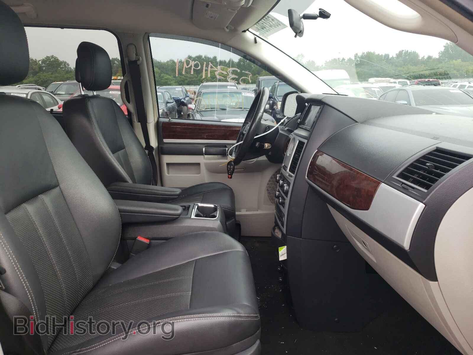 2010 CHRYSLER MINIVAN - VIN: 2A4RR8D14AR496307 - Фото 5