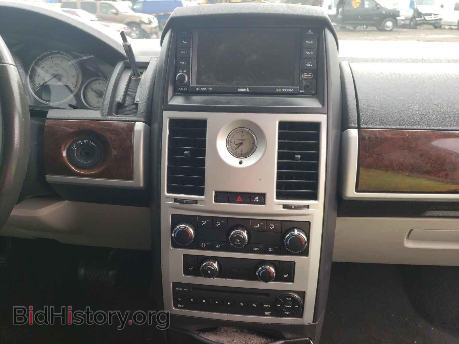 2010 CHRYSLER MINIVAN - VIN: 2A4RR8D14AR496307 - Фото 9