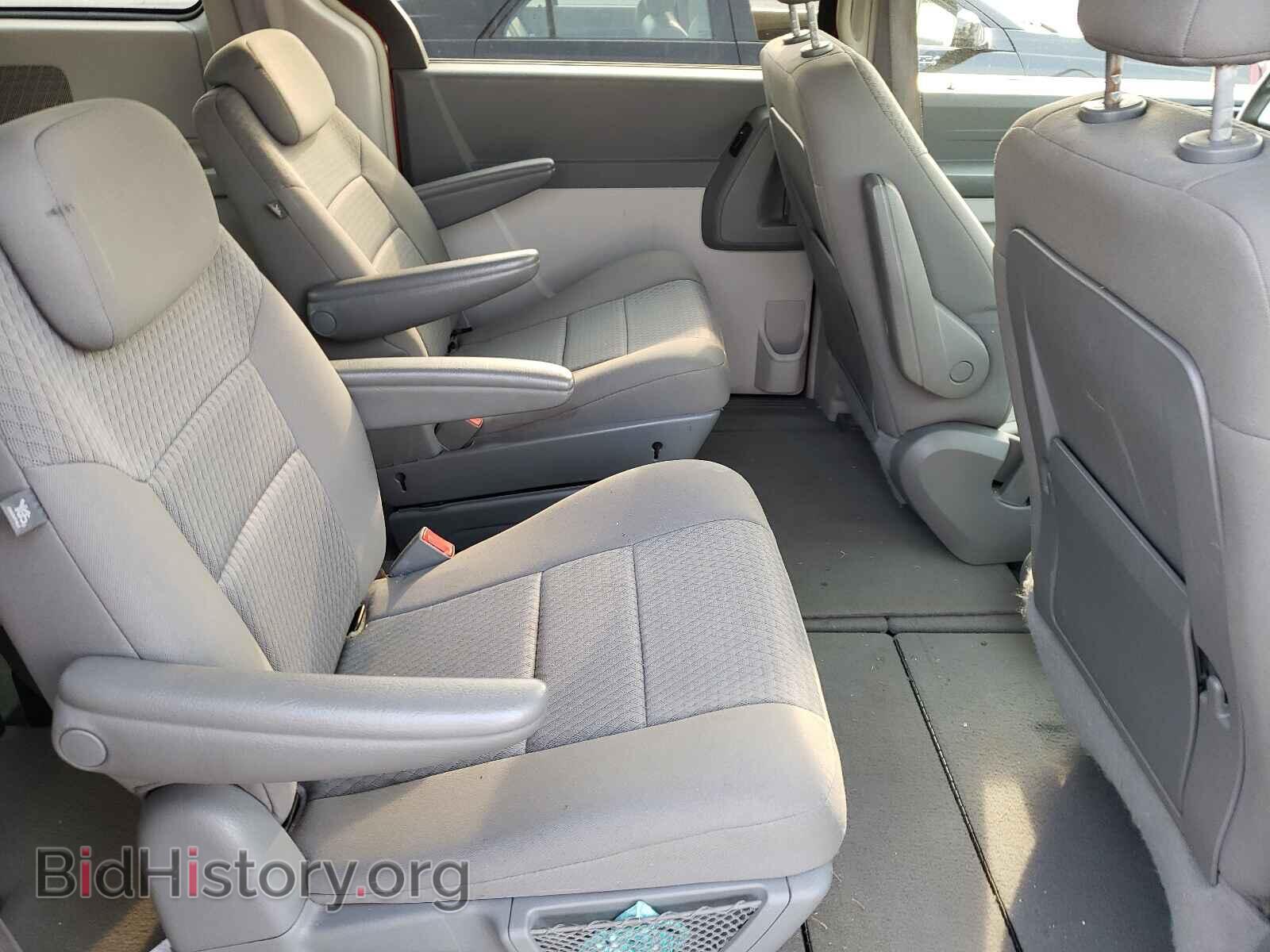 2008 CHRYSLER MINIVAN - VIN: 2A8HR54P68R815858 - Фото 6