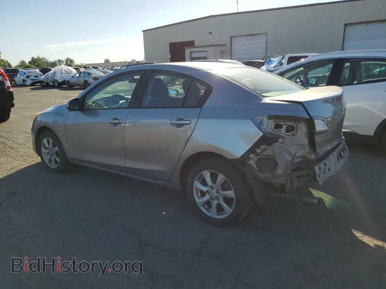 2011 MAZDA 3 - VIN: JM1BL1VG4B1492167 - Фото 2