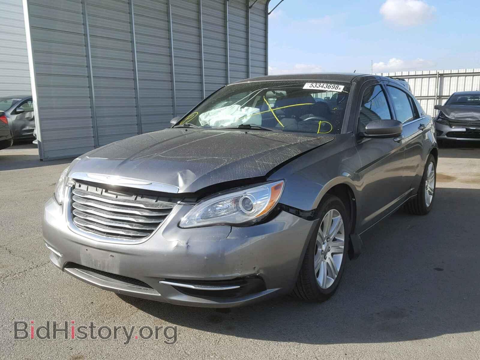 2013 CHRYSLER 200 - VIN: 1C3CCBAB8DN704959 - Фото 2