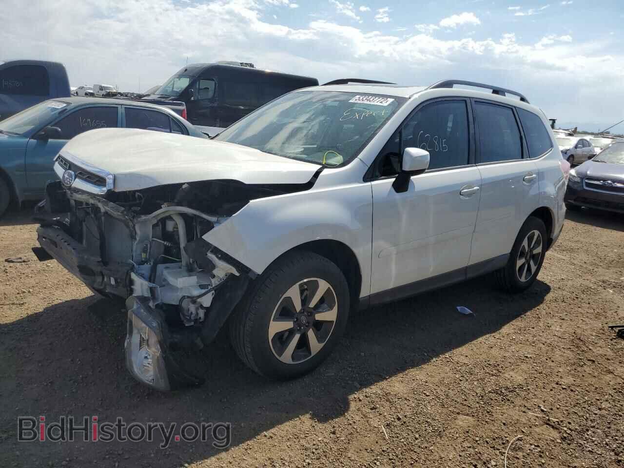 2017 SUBARU FORESTER - VIN: JF2SJAEC1HH810749 - Фото 2