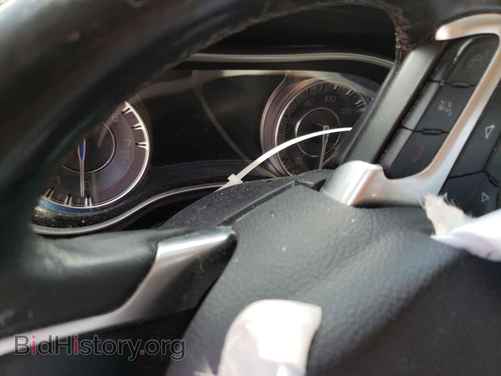 2015 CHRYSLER 300 - VIN: 2C3CCAAG3FH786035 - Фото 8