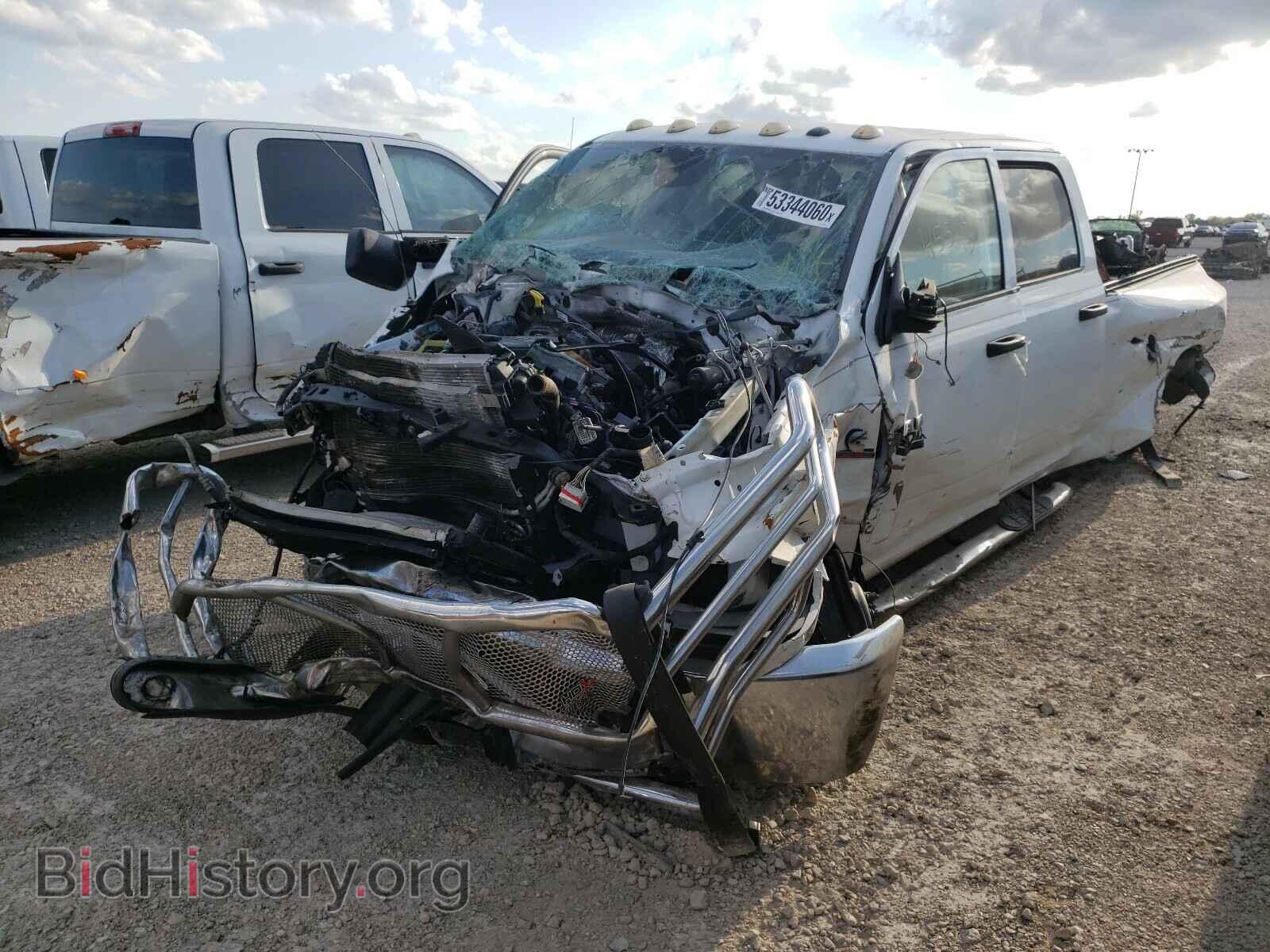 2014 RAM 3500 - VIN: 3C63RPGLXEG306340 - Фото 2