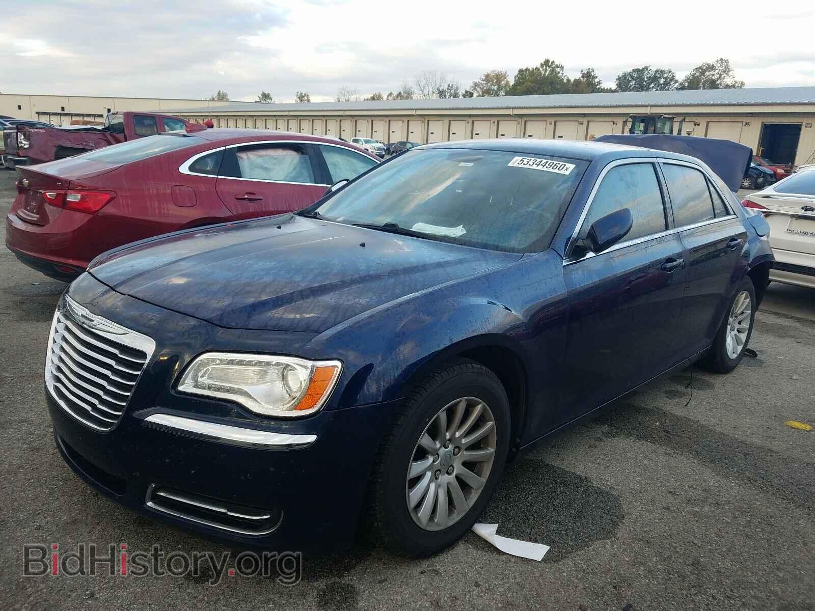 2013 CHRYSLER 300 - VIN: 2C3CCAAG6DH630780 - Фото 2