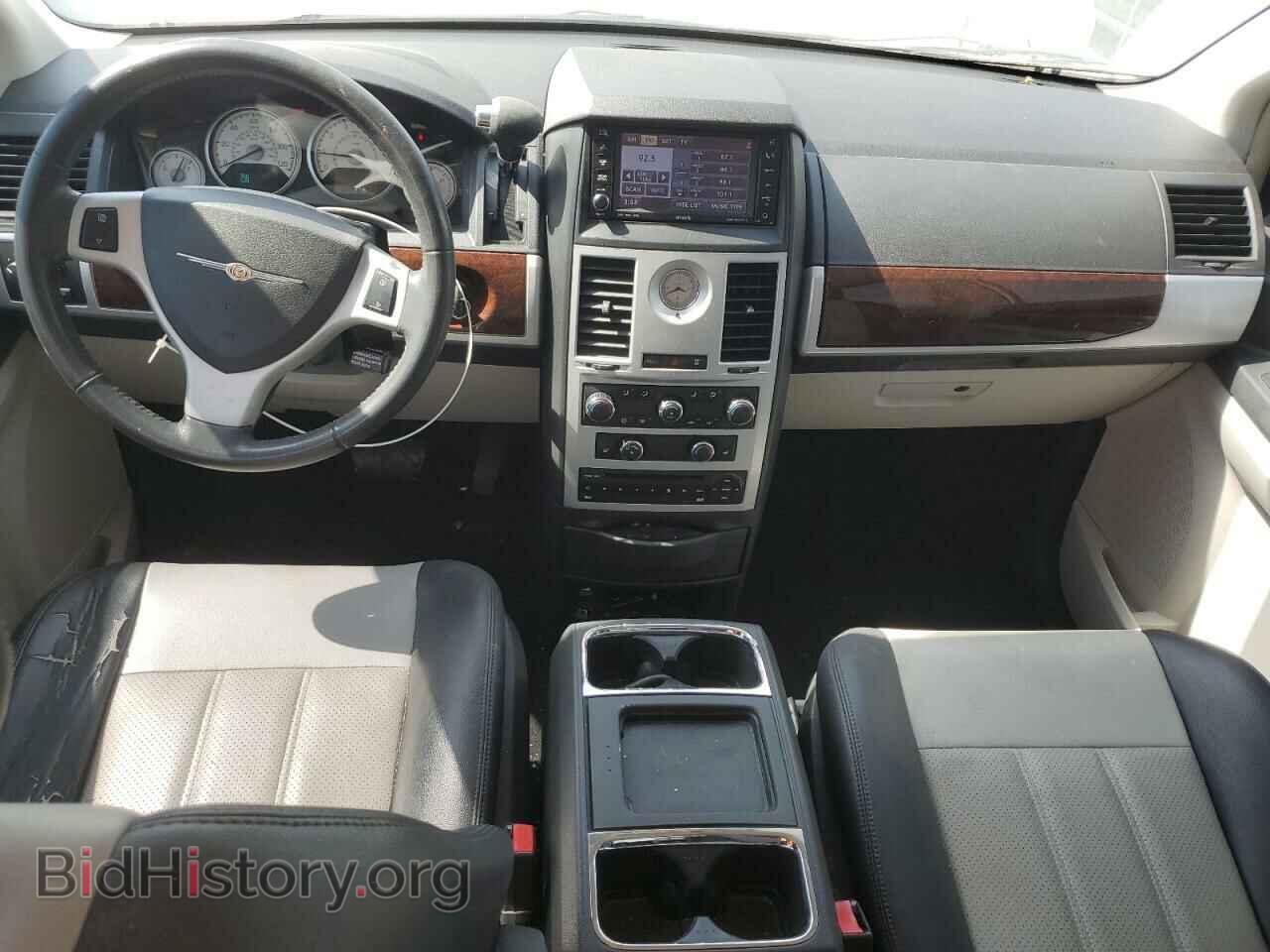 2010 CHRYSLER MINIVAN - VIN: 2A4RR8DX3AR352140 - Фото 8