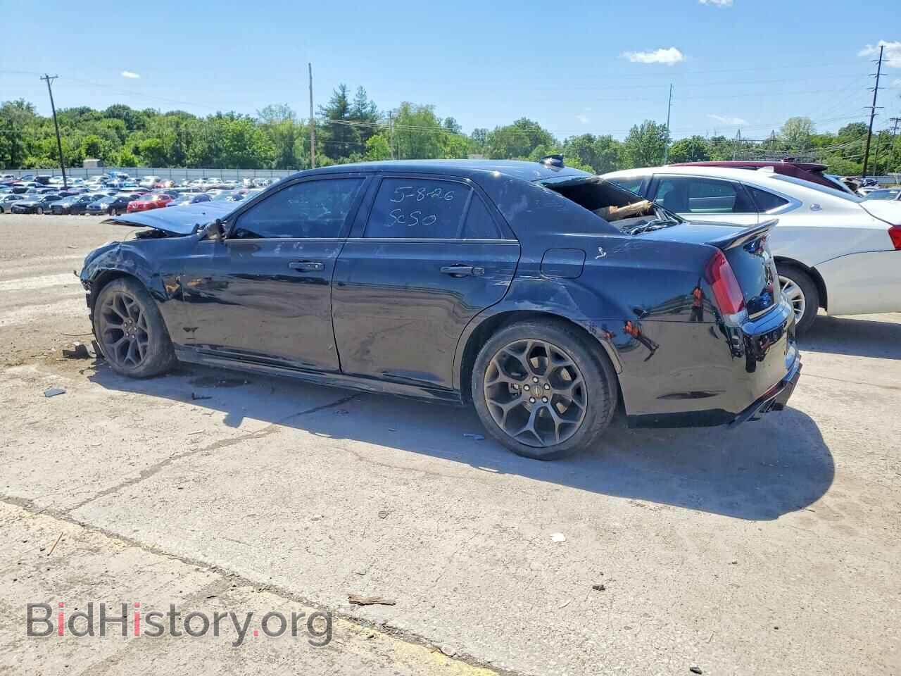 2016 CHRYSLER 300 - VIN: 2C3CCABT9GH295109 - Фото 2