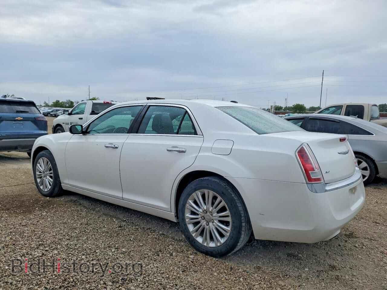 2012 CHRYSLER 300 - VIN: 2C3CCAKT2CH147555 - Photo 2