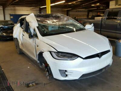 2018 Tesla MODEL X, белый — VIN 5YJXCAE41JF099325, Copart