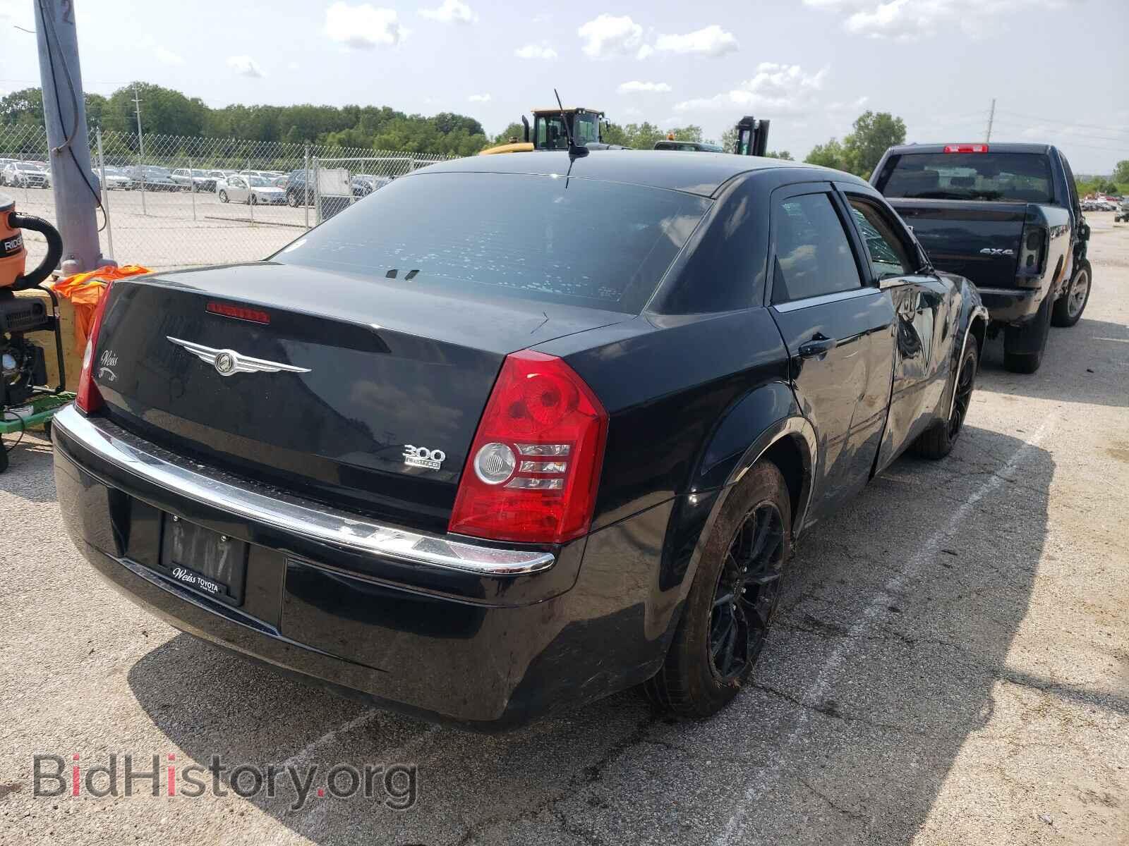 2008 CHRYSLER 300 - VIN: 2C3KA33G88H253725 - Фото 4