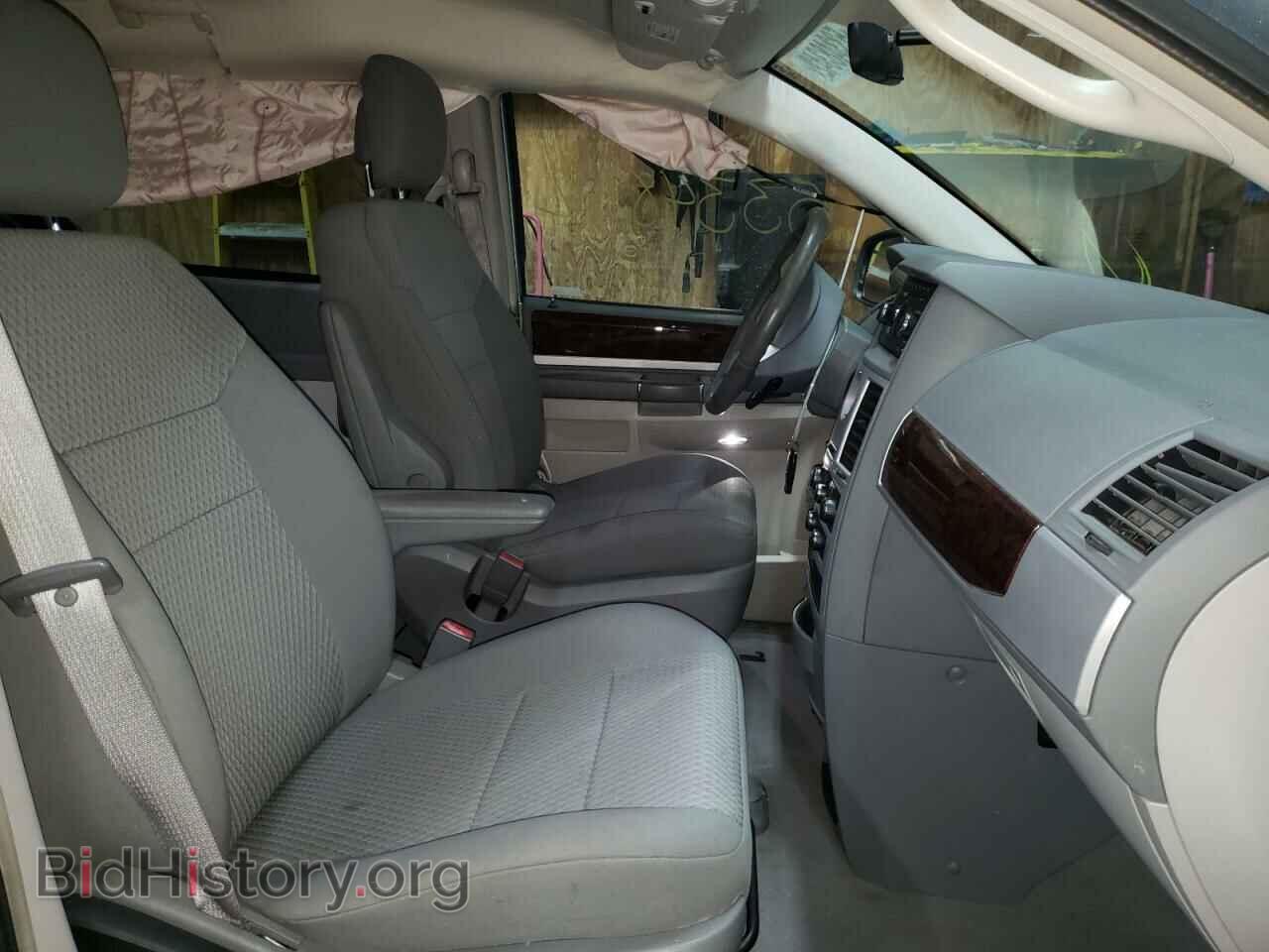 2010 CHRYSLER MINIVAN - VIN: 2A4RR5D14AR449244 - Фото 5