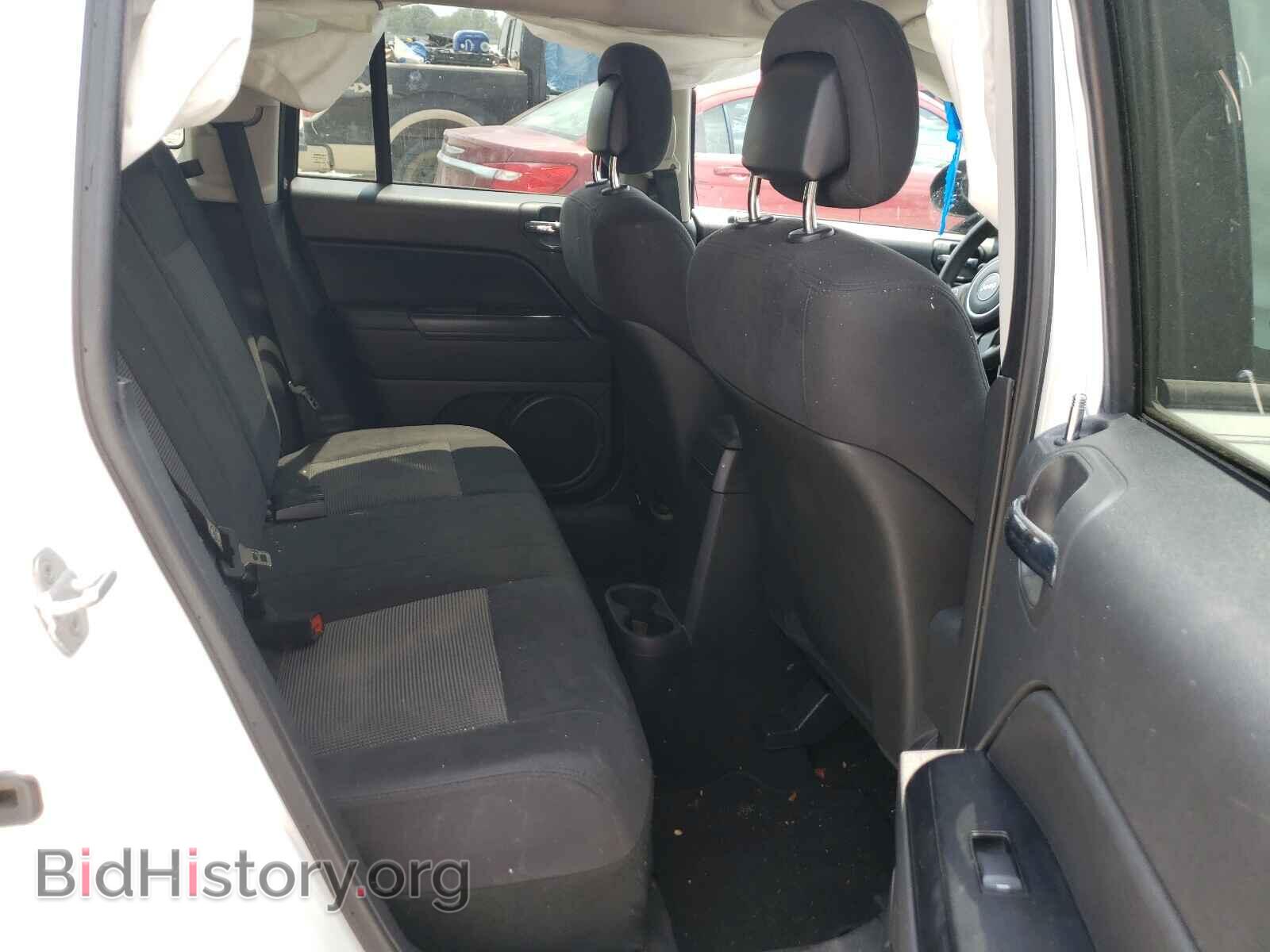 2011 JEEP COMPASS - VIN: 1J4NT1FA2BD240935 - Photo 6