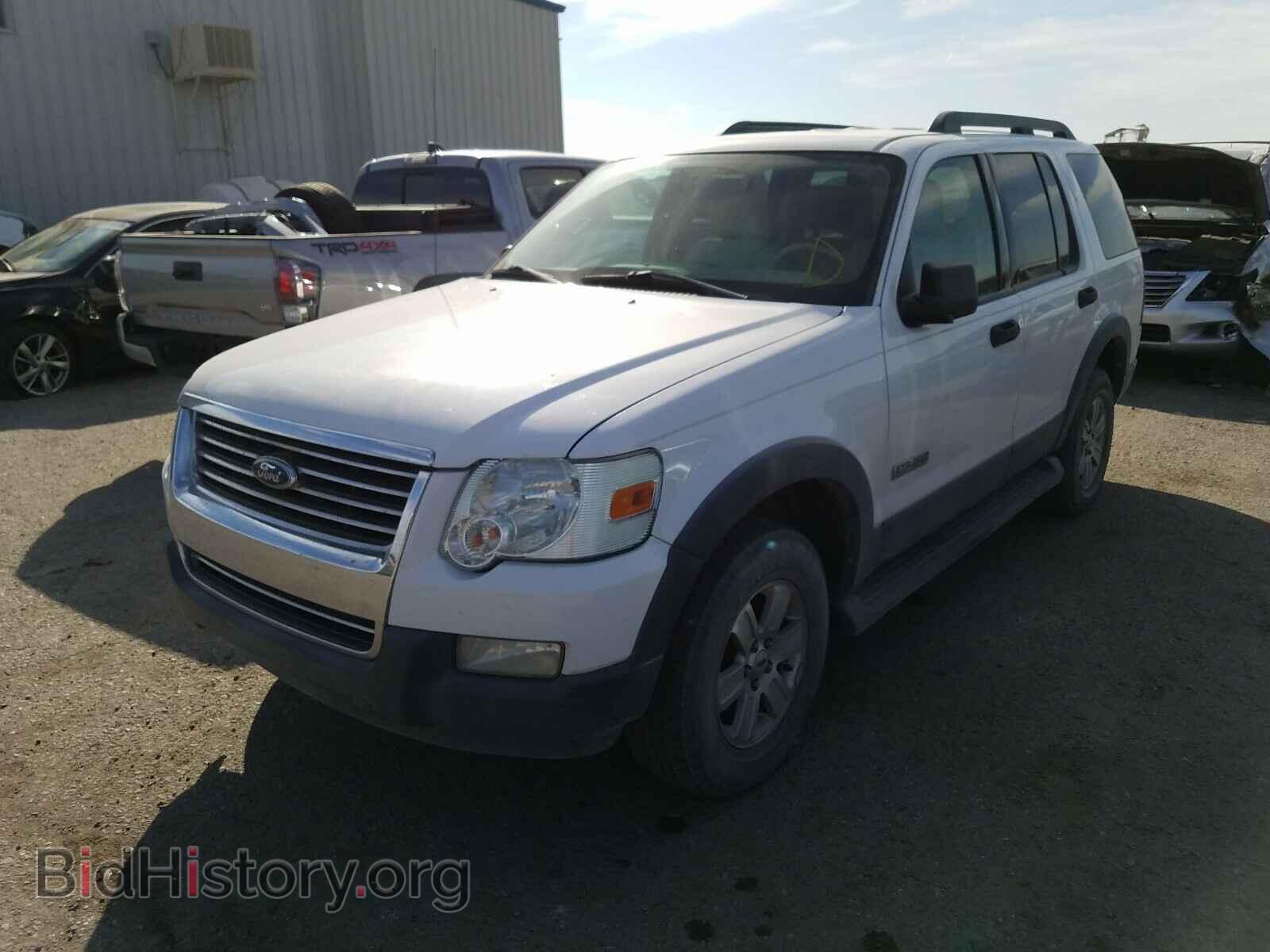 2006 FORD EXPLORER - VIN: 1FMEU63E16ZA24229 - Фото 2