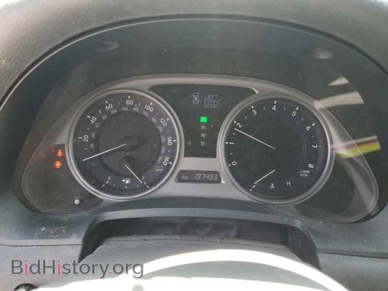 2010 Lexus IS (VIN JTHBF5C21A5116795) — photo 9 of 12