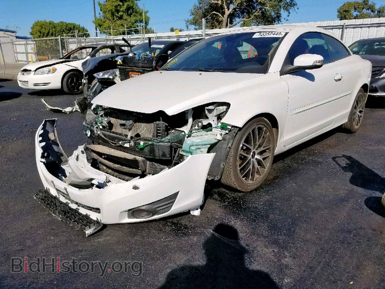 2012 VOLVO C70 - VIN: YV1672MC6CJ123770 - Фото 2