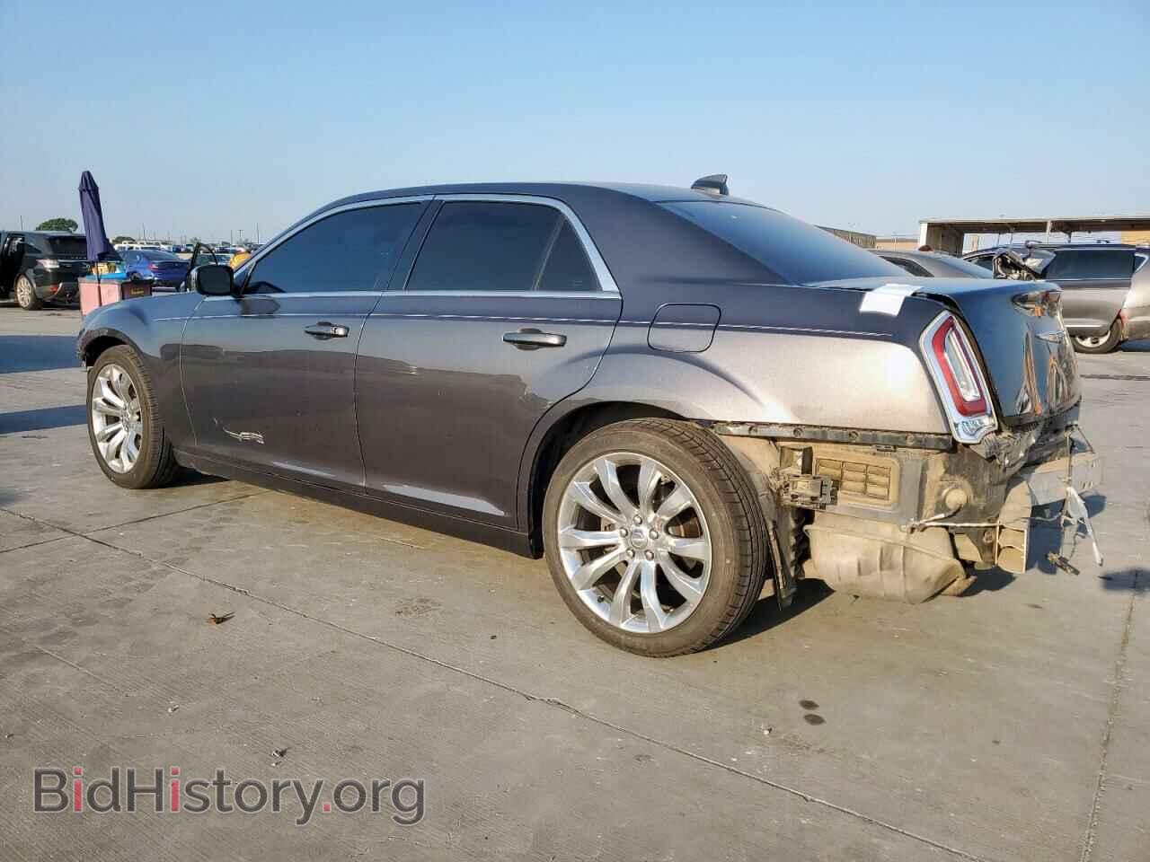 2017 CHRYSLER 300 - VIN: 2C3CCAAG3HH646764 - Фото 2